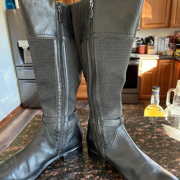 Blondo waterproof black mid calf boot, size 12 - Picture 2 of 3
